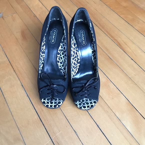 Coach ‘Corey’ Black Peep Toe Heels Size 6 - Picture 4 of 6